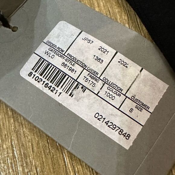 Balenciaga Unisex Knit Ribbed Logo Patch‎ Turtleneck Jumper Black Size Small - Picture 7 of 15